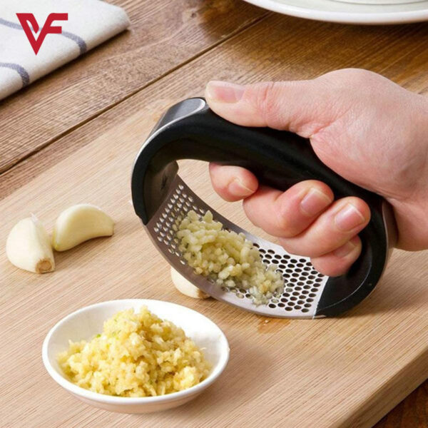 Manual Garlic Press Rocker with Handle Stainless Steel Garlic Crusher Squeezer Slicer Mincer Metal Ginger Garlic Chopper Kitchen Gadget Tool Garlic Cutter Creative Hand Press Garlic Tools Kitchen Gadgets Tool For Garlic Paste - Image 3